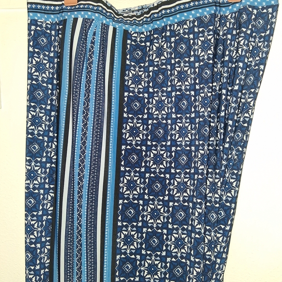 Blue Patterned Pants - Picture 2 of 3